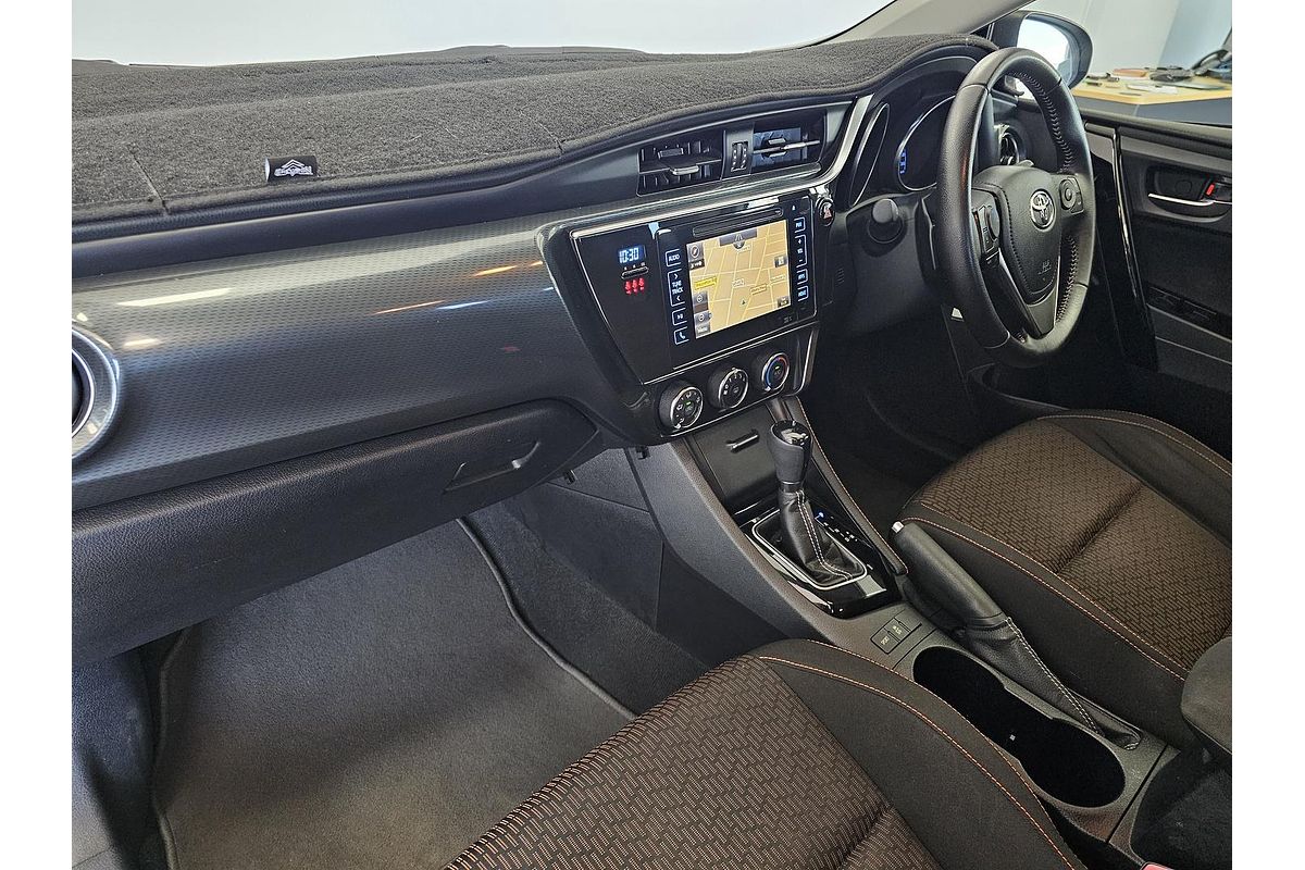 2015 Toyota Corolla SX ZRE182R