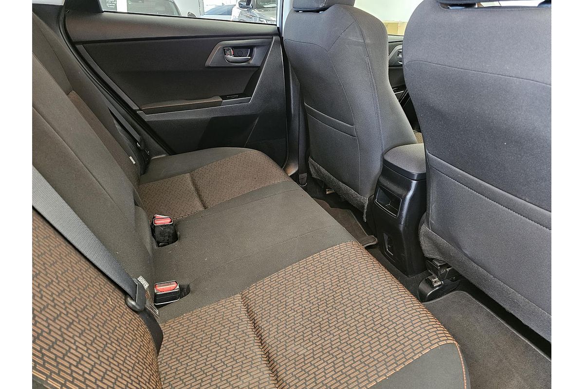 2015 Toyota Corolla SX ZRE182R