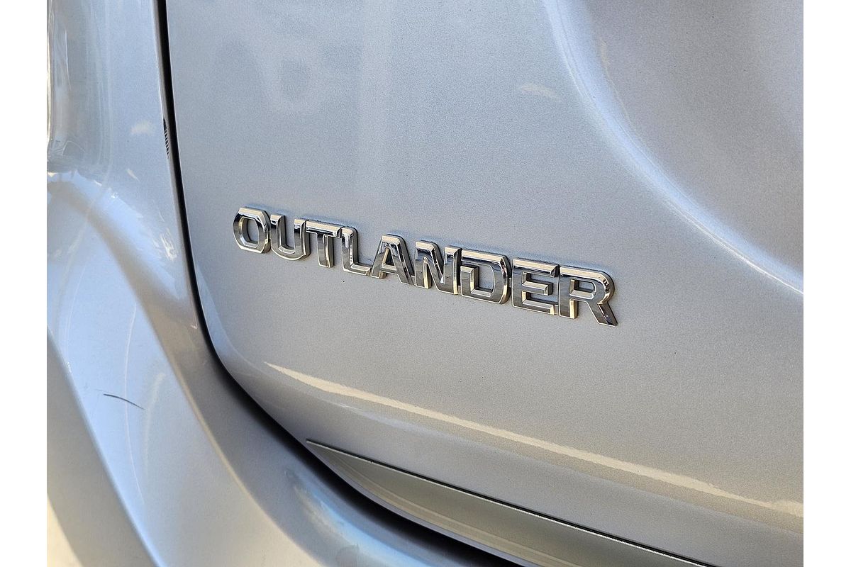 2016 Mitsubishi Outlander Exceed ZK