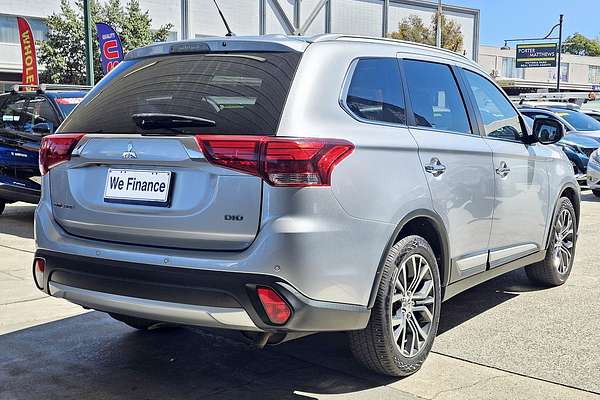 2016 Mitsubishi Outlander Exceed ZK