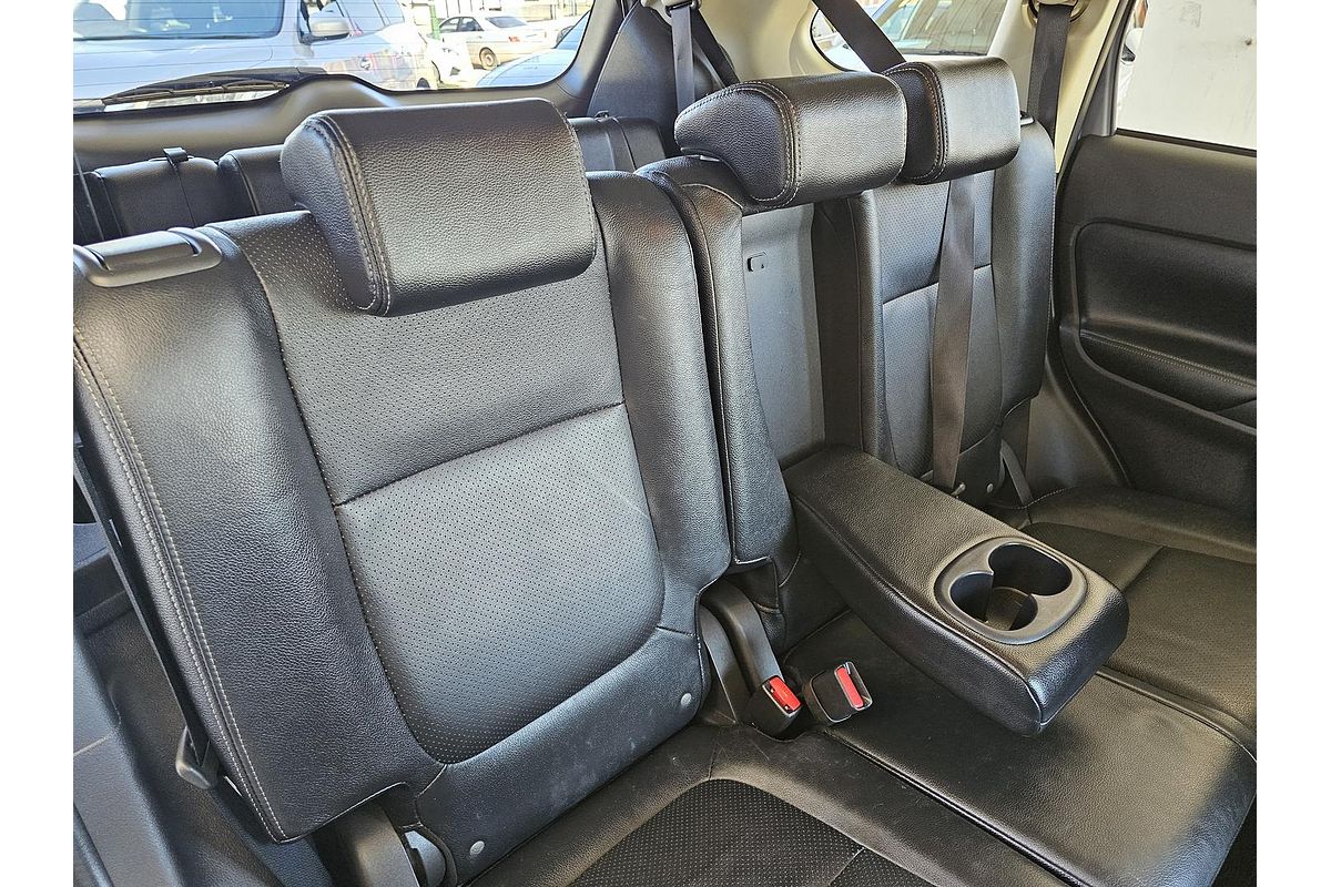 2016 Mitsubishi Outlander Exceed ZK
