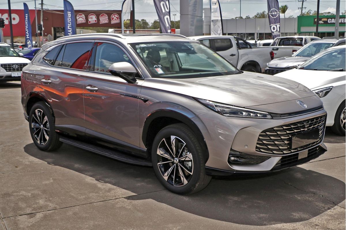 2025 MG HS Super Hybrid Essence AS33P