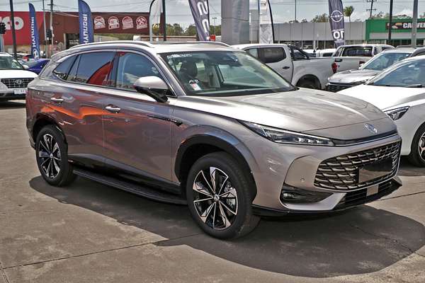 2025 MG HS Super Hybrid Essence AS33P