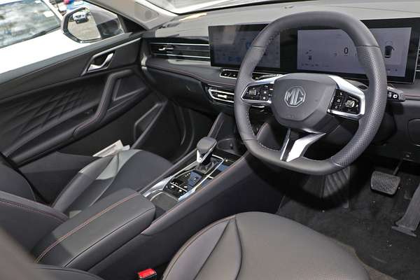 2025 MG HS Super Hybrid Essence AS33P