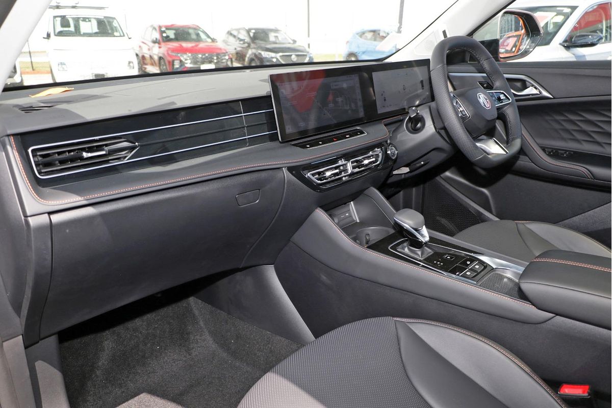 2025 MG HS Super Hybrid Essence AS33P