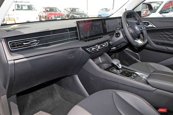 2025 MG HS Super Hybrid Essence AS33P