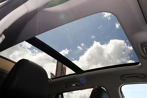 2025 MG HS Super Hybrid Essence AS33P