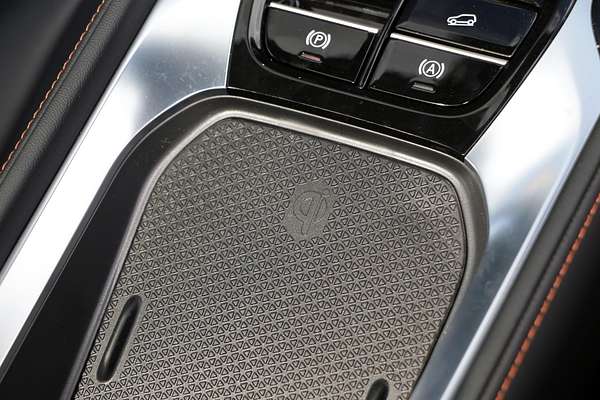 2025 MG HS Super Hybrid Essence AS33P