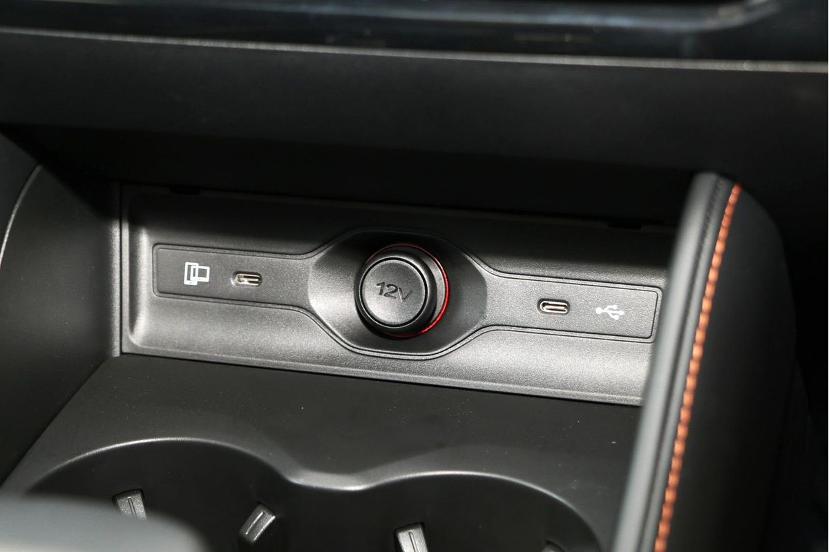 2025 MG HS Super Hybrid Essence AS33P