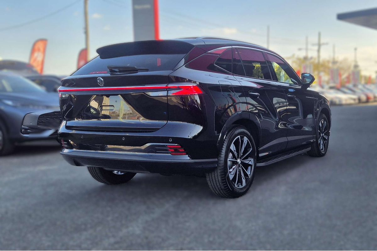 2025 MG HS Super Hybrid Essence AS33P