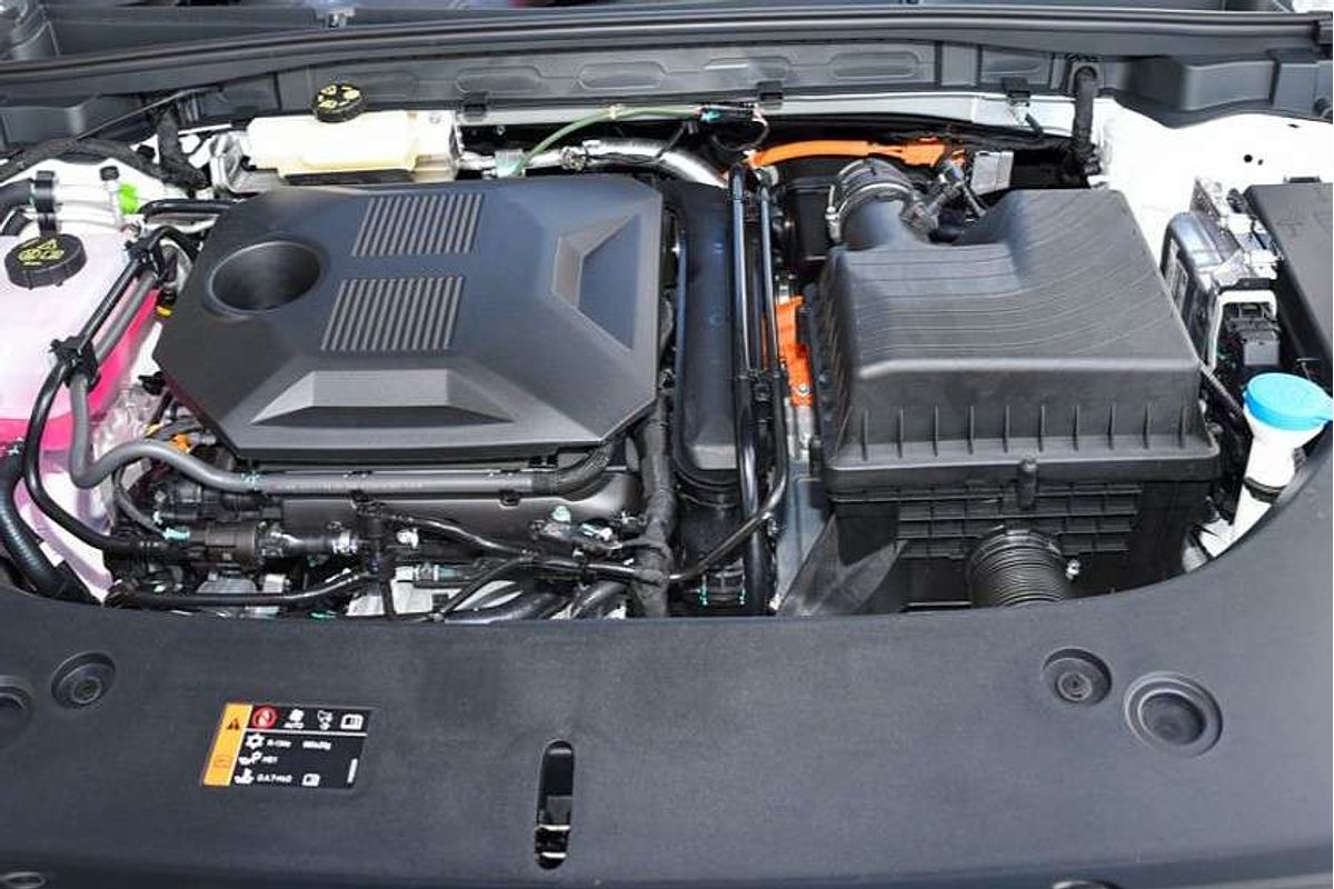 2025 MG HS Super Hybrid Essence AS33P