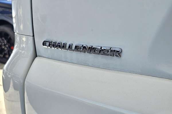 2013 Mitsubishi Challenger PB