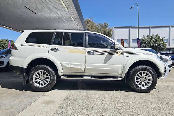 2013 Mitsubishi Challenger PB