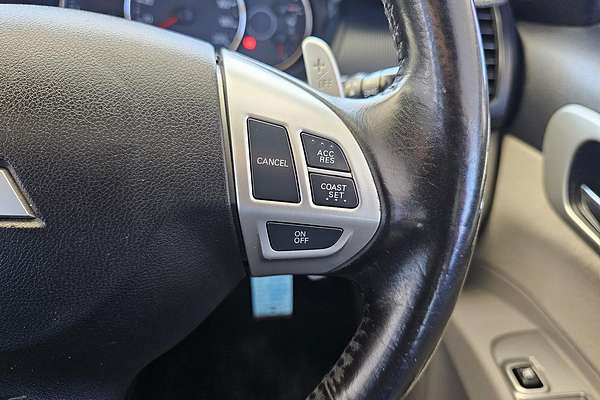 2013 Mitsubishi Challenger PB
