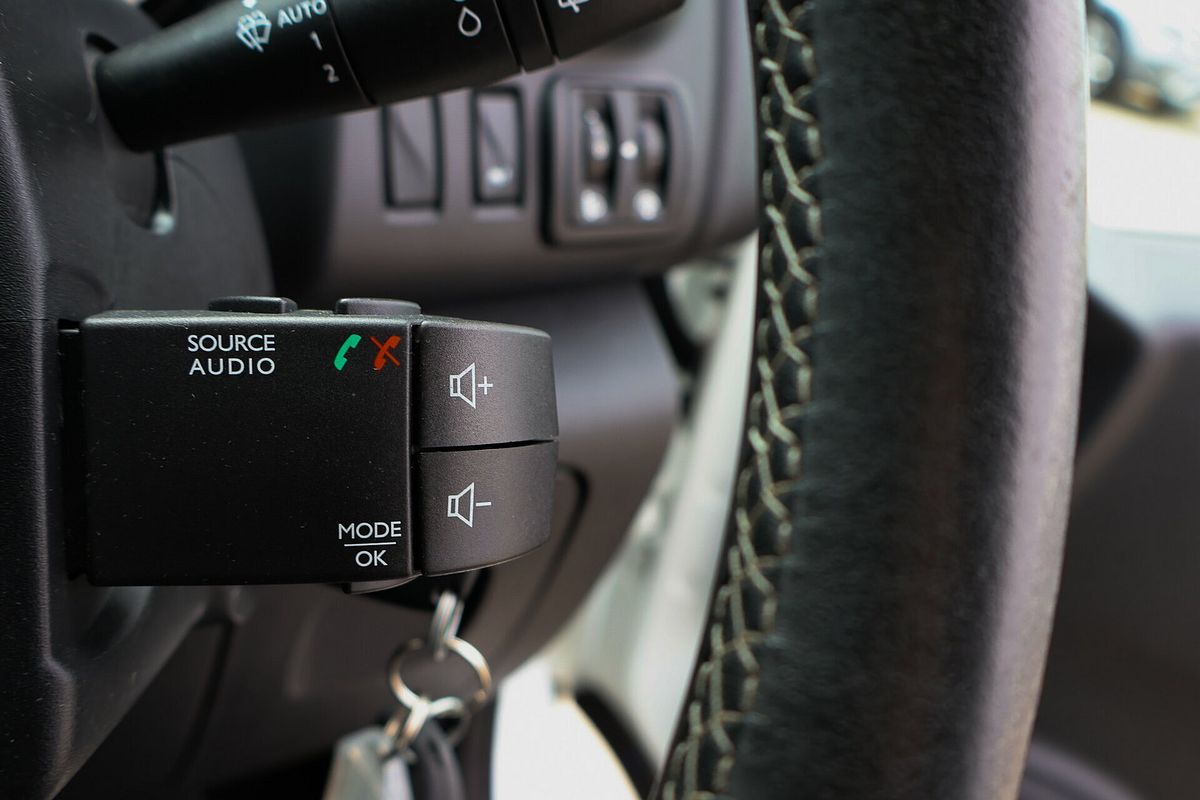2020 Renault Trafic Premium 125kW X82 LWB