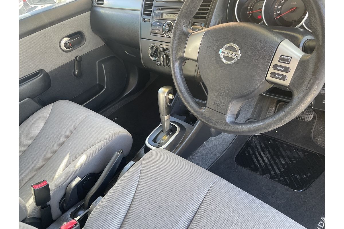 2007 Nissan Tiida ST C11