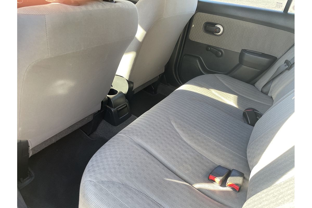 2007 Nissan Tiida ST C11