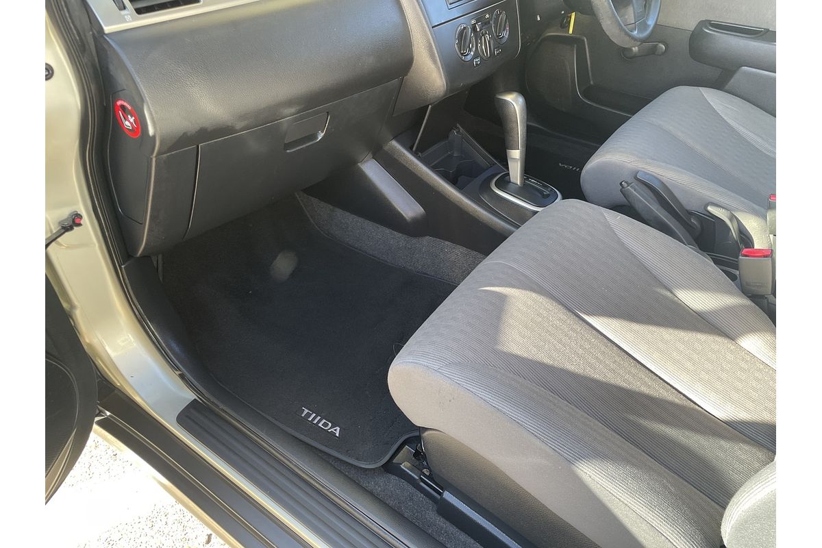 2007 Nissan Tiida ST C11