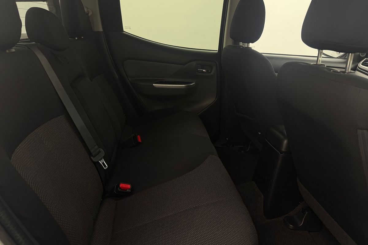 2015 Mitsubishi Triton GLS MQ 4X4