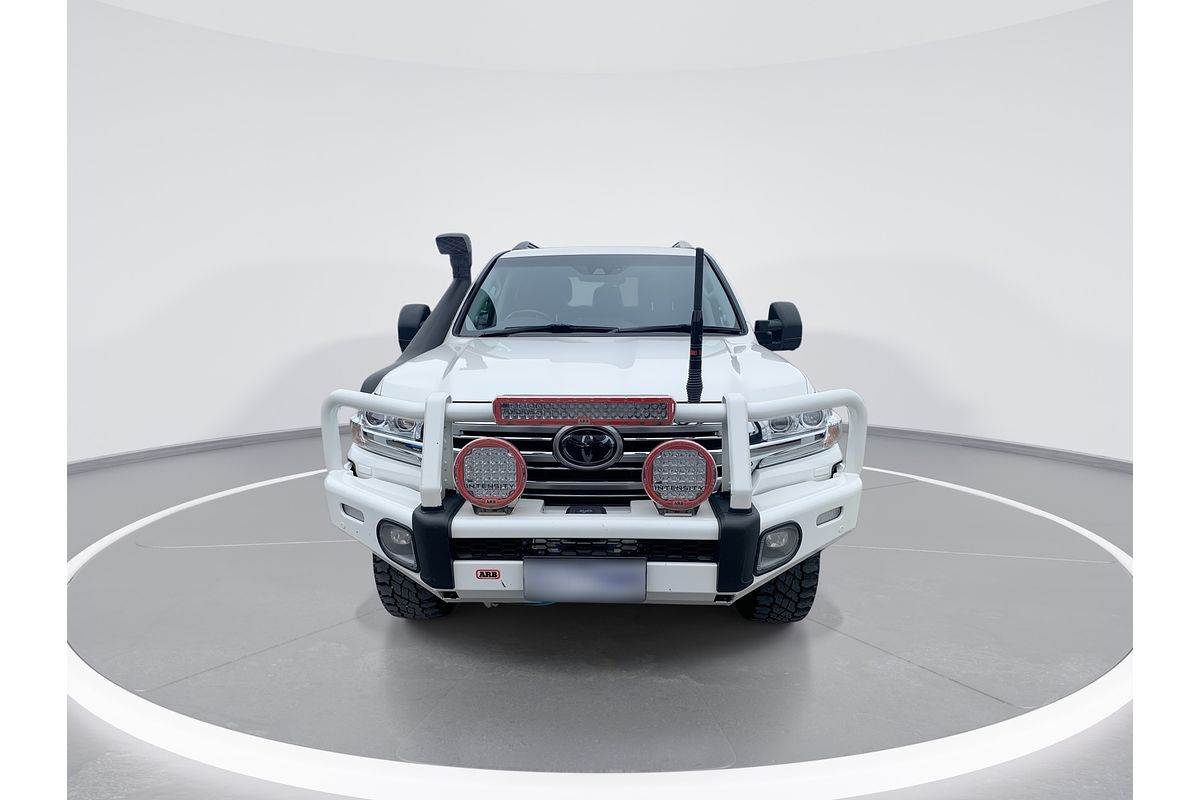 2018 Toyota Landcruiser Sahara VDJ200R