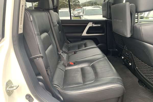 2018 Toyota Landcruiser Sahara VDJ200R