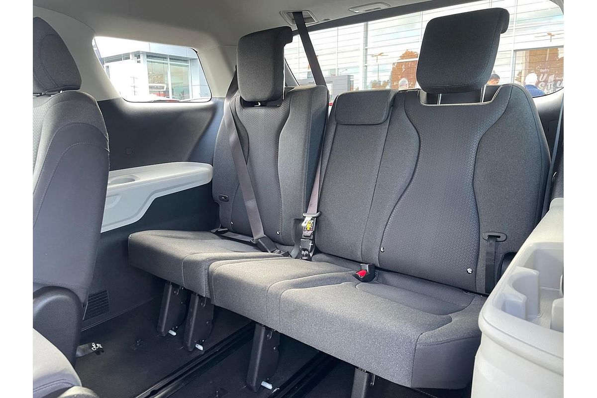 2023 Kia Carnival S KA4