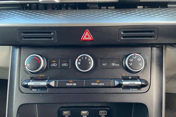 2023 Kia Carnival S KA4