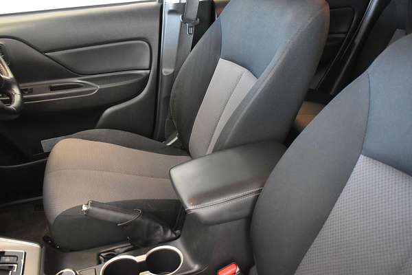 2020 Mitsubishi Triton GLX-R MR 4X4
