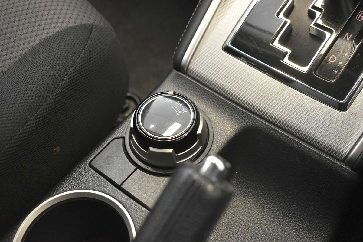 2020 Mitsubishi Triton GLX-R MR 4X4