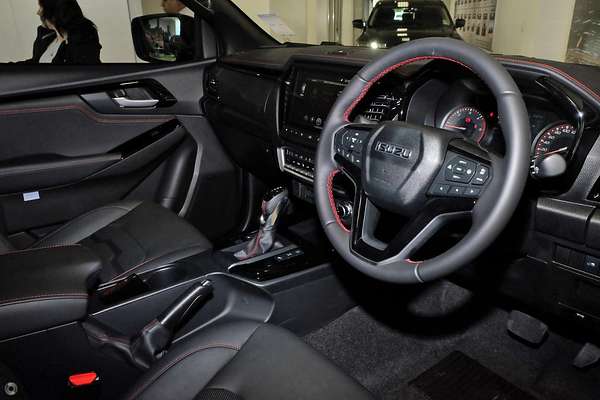 2023 Isuzu D-MAX X-TERRAIN 4X4