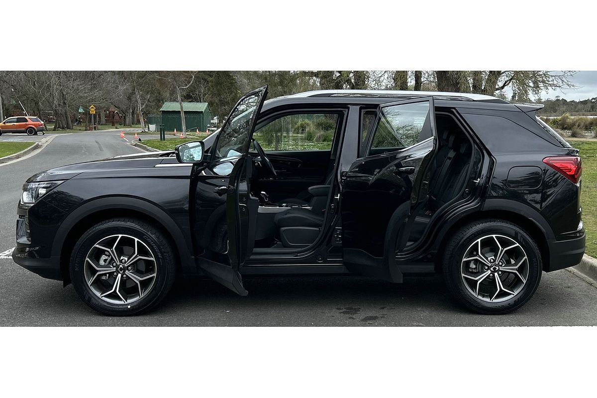 2024 KGM SsangYong Korando ELX C300