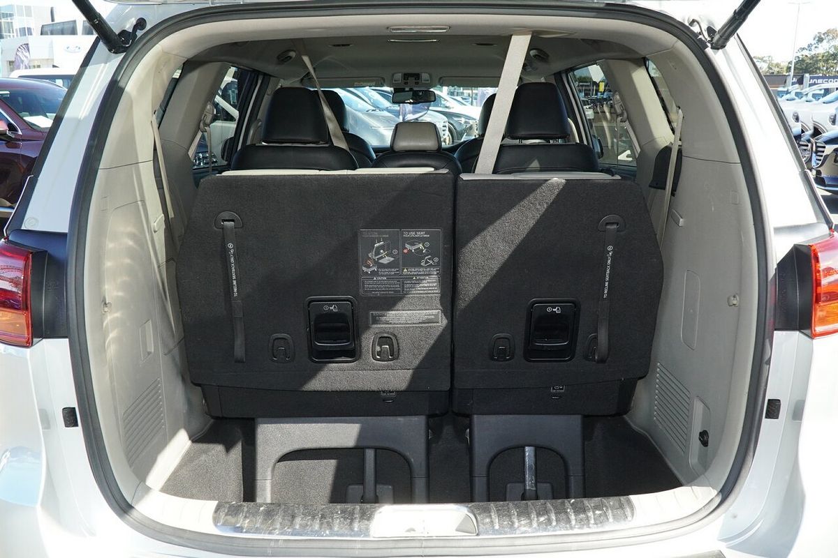 2020 Kia Carnival Platinum YP