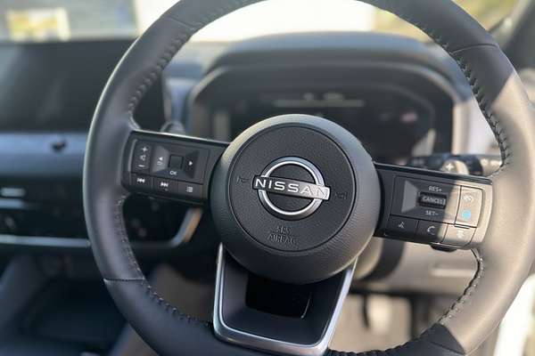 2023 Nissan QASHQAI Ti J12