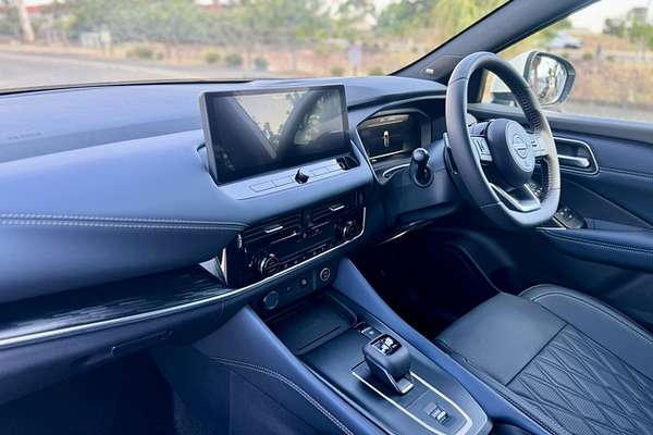 2023 Nissan QASHQAI Ti J12