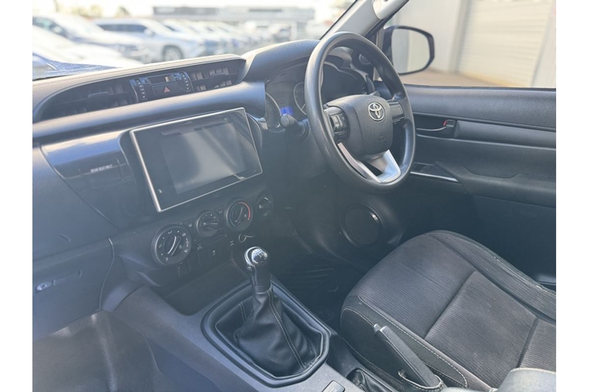 2018 Toyota Hilux SR GUN126R 4X4