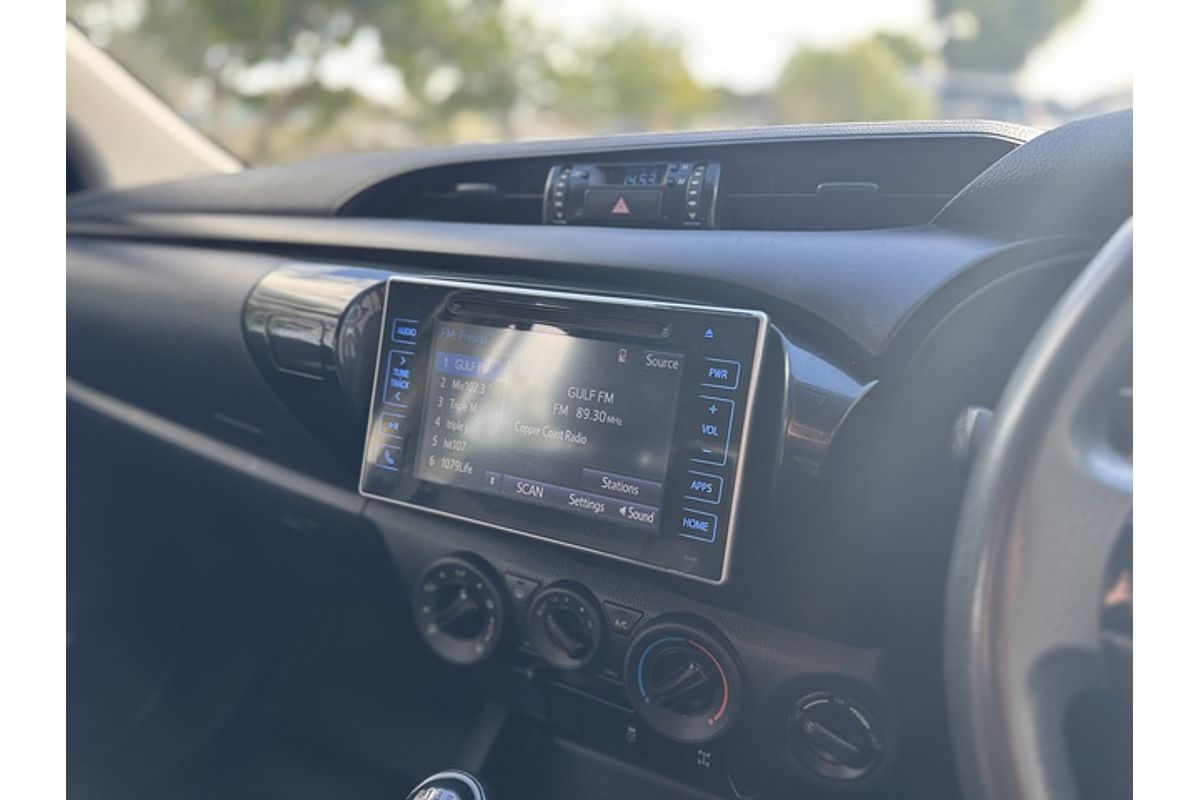 2018 Toyota Hilux SR GUN126R 4X4