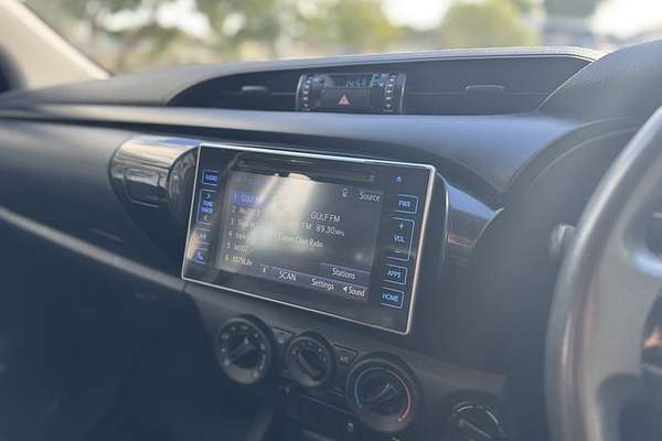 2018 Toyota Hilux SR GUN126R 4X4