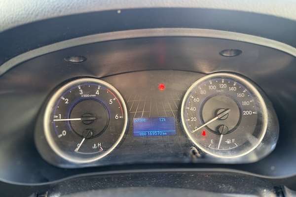 2018 Toyota Hilux SR GUN126R 4X4