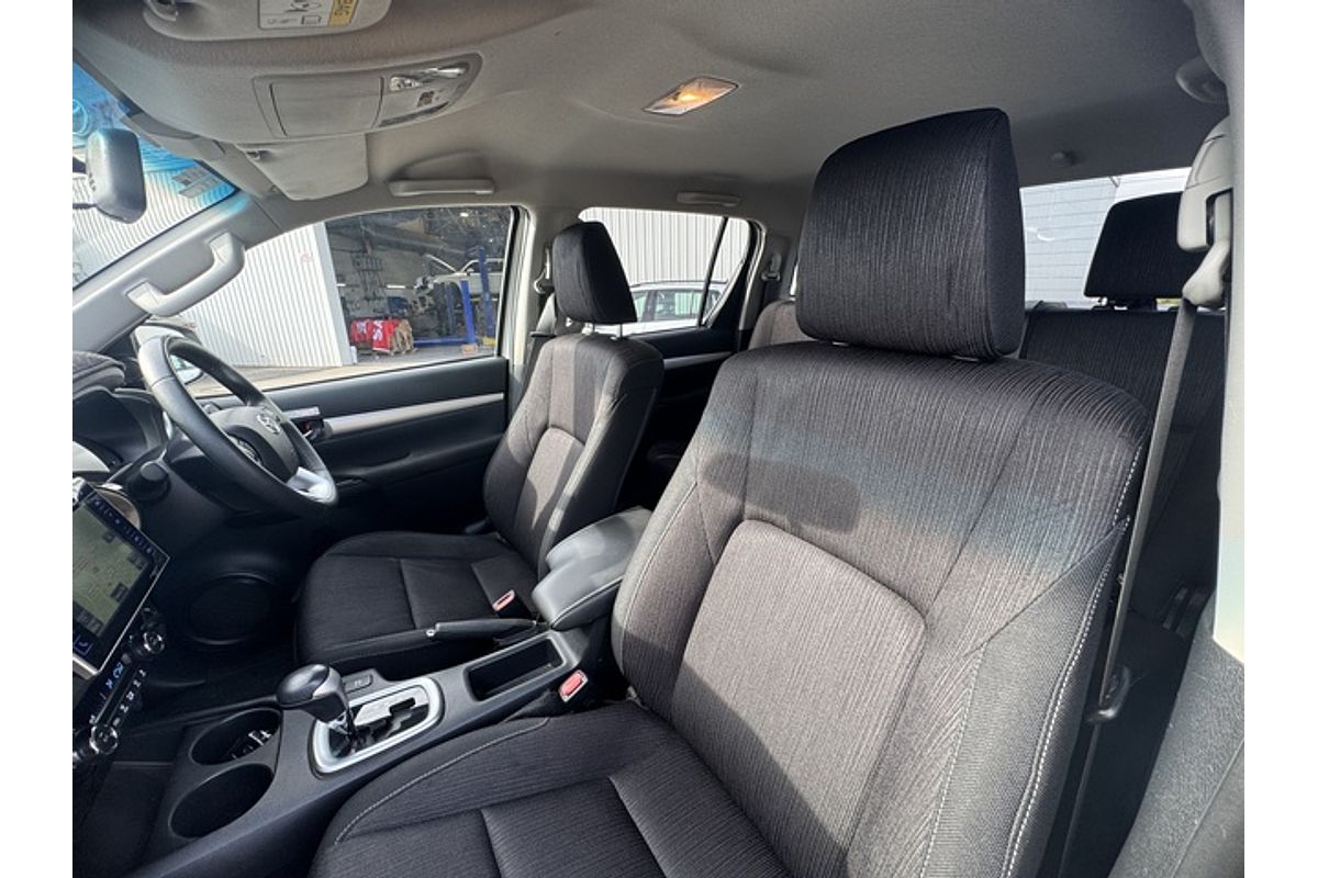 2018 Toyota Hilux SR5 GUN126R 4X4