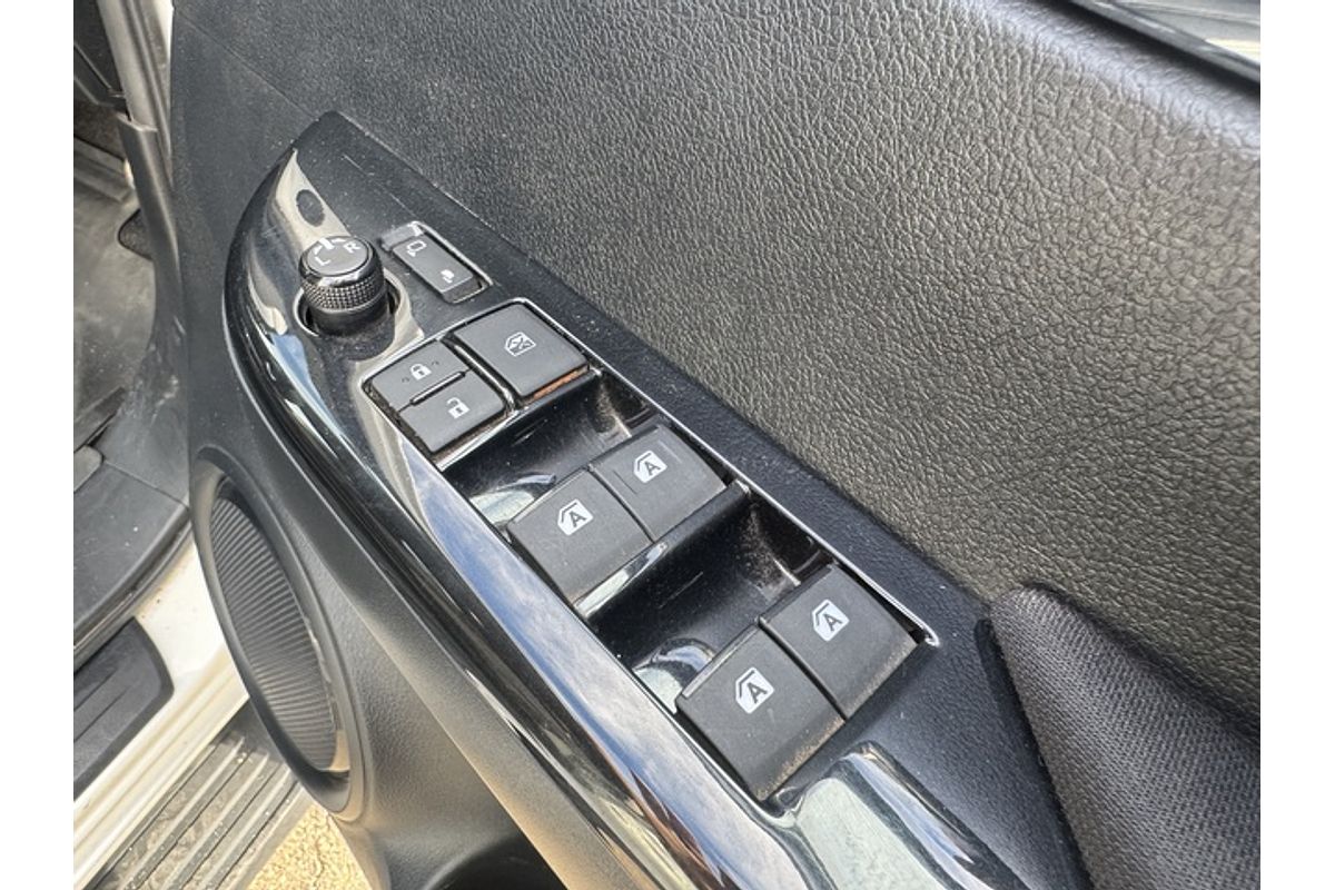 2018 Toyota Hilux SR5 GUN126R 4X4