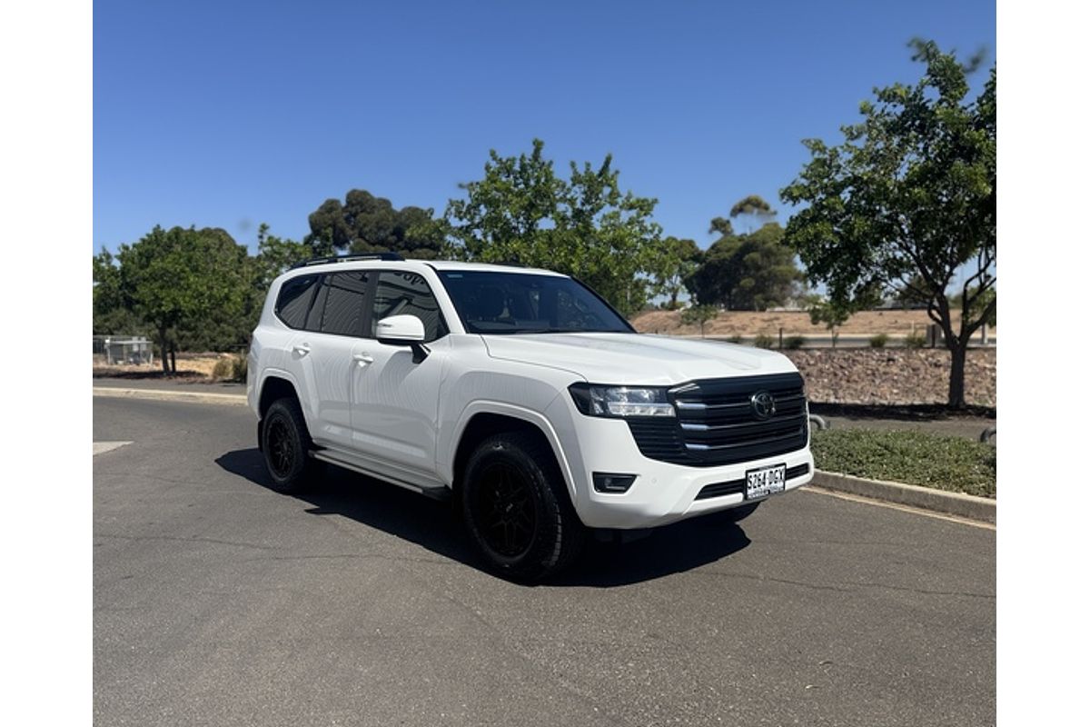 2023 Toyota Landcruiser GXL FJA300R