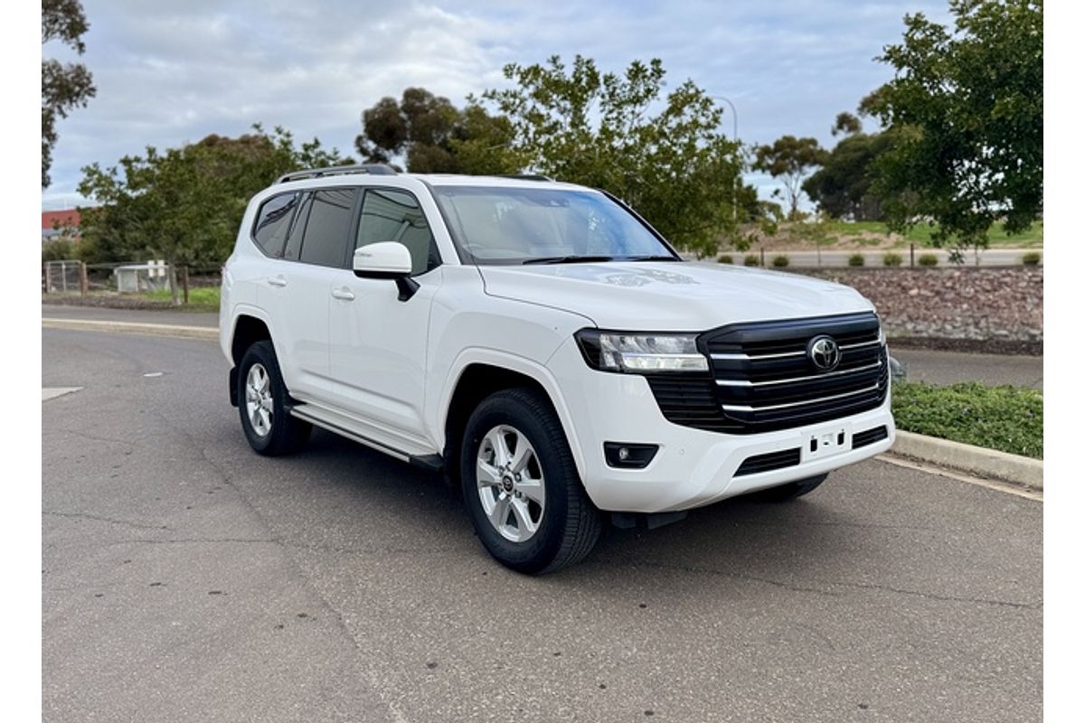 2023 Toyota Landcruiser GXL FJA300R