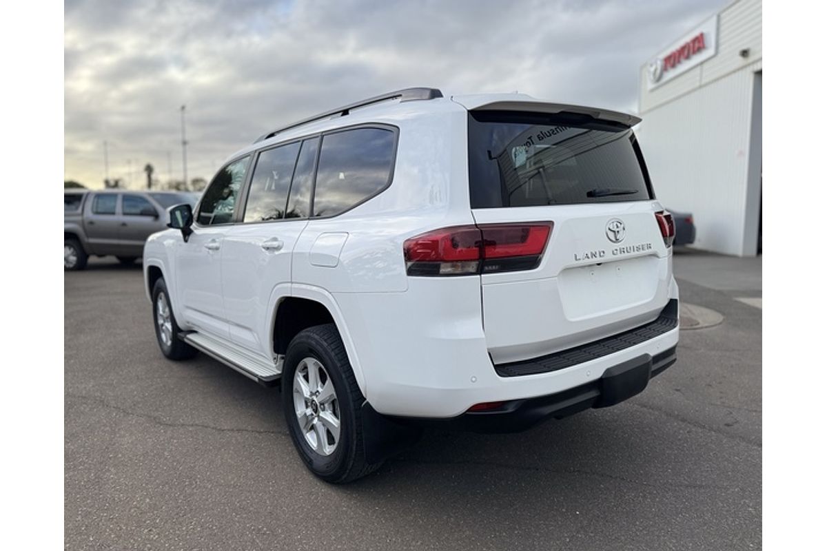 2023 Toyota Landcruiser GXL FJA300R