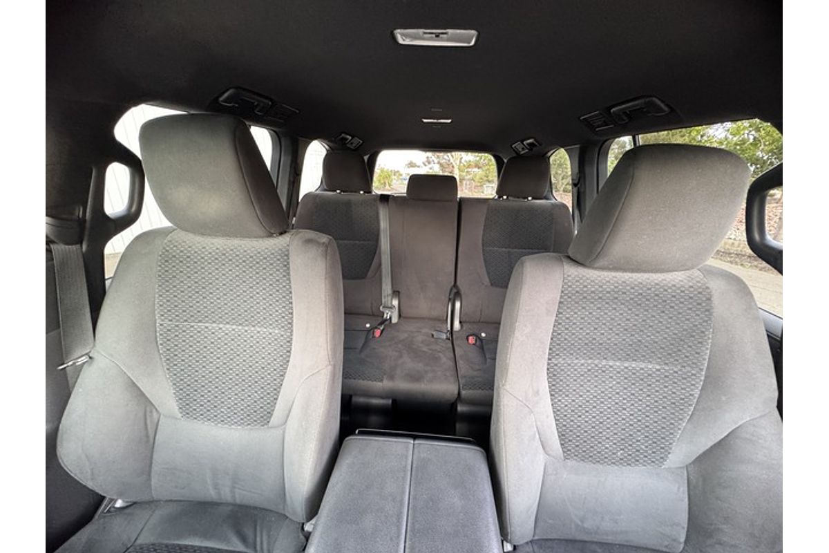 2023 Toyota Landcruiser GXL FJA300R