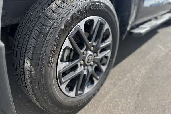 2023 Toyota Tundra Limited VXKH75L 4X4