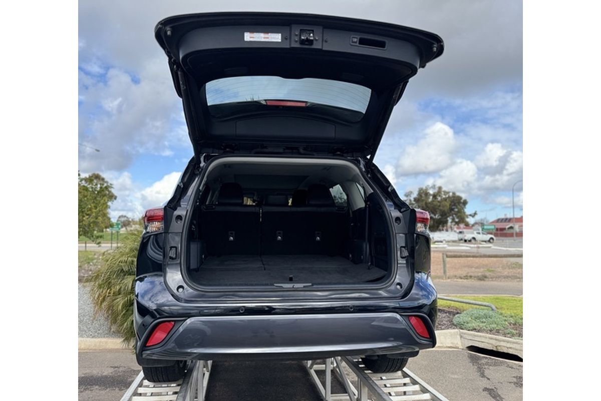 2024 Toyota Kluger Grande AXUH78R