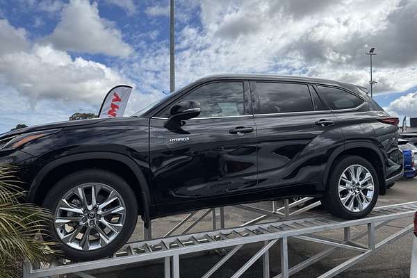 2024 Toyota Kluger Grande AXUH78R