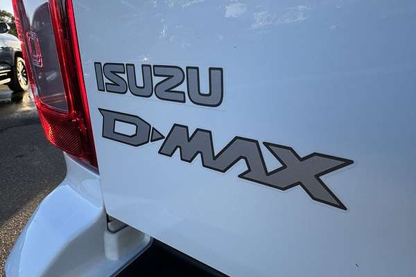 2023 Isuzu D-MAX SX High Ride Rear Wheel Drive