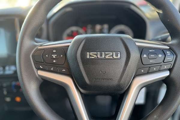 2023 Isuzu D-MAX SX High Ride Rear Wheel Drive
