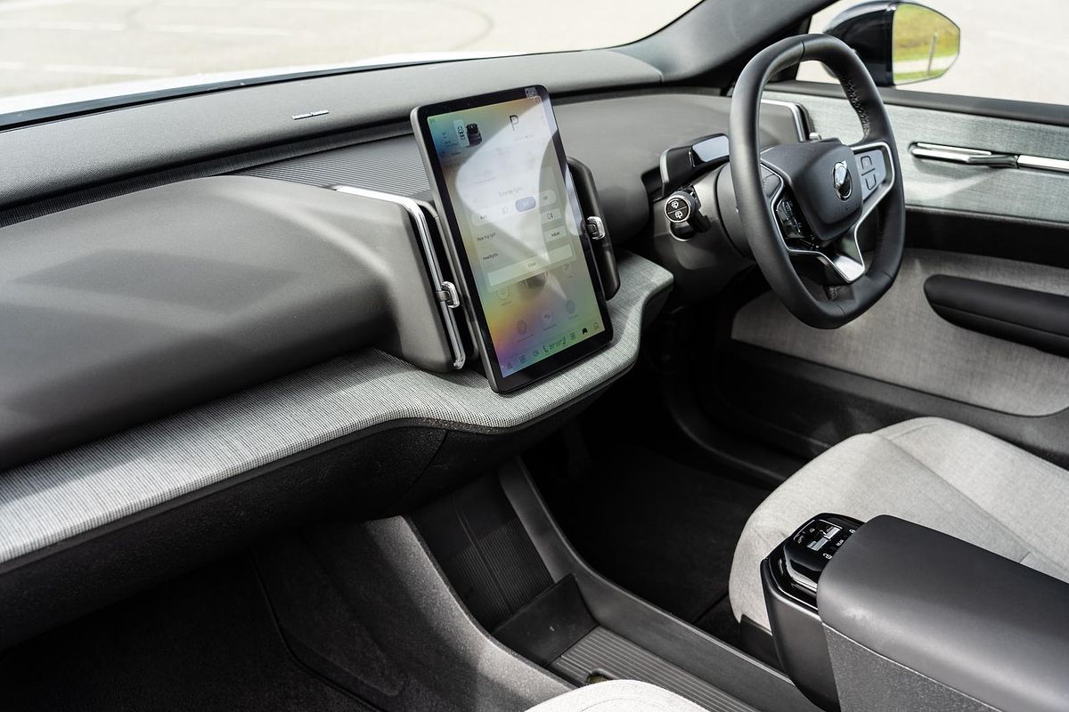 2025 Volvo EX30 Twin Motor Performance Ultra